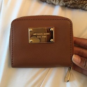 Michael kors wallet